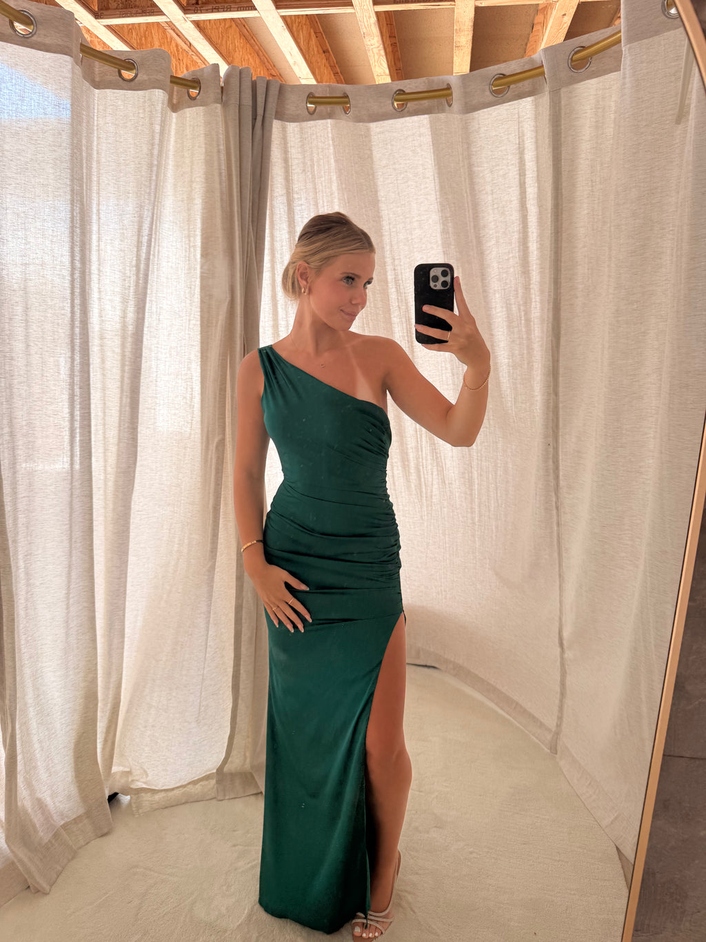 Vincy Gown