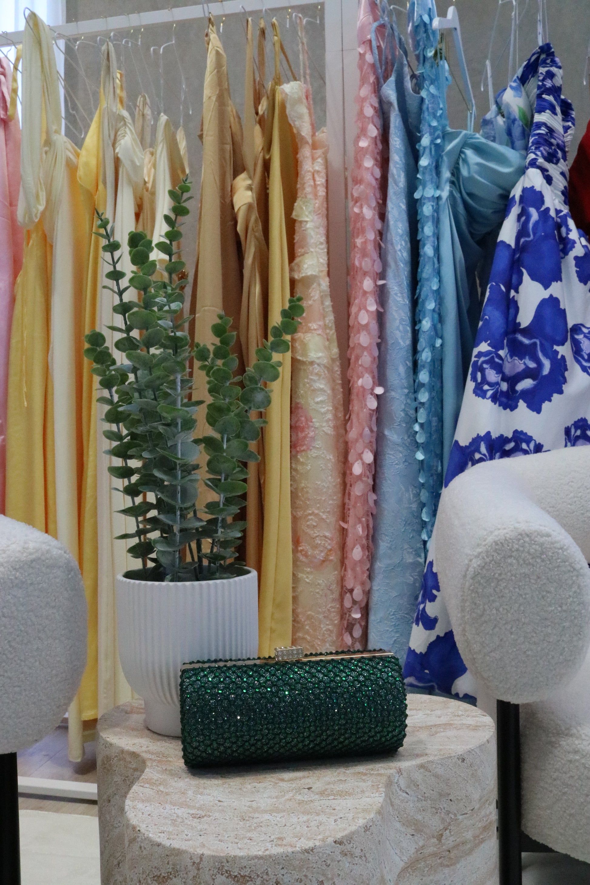 Vivianne Emerald Clutch